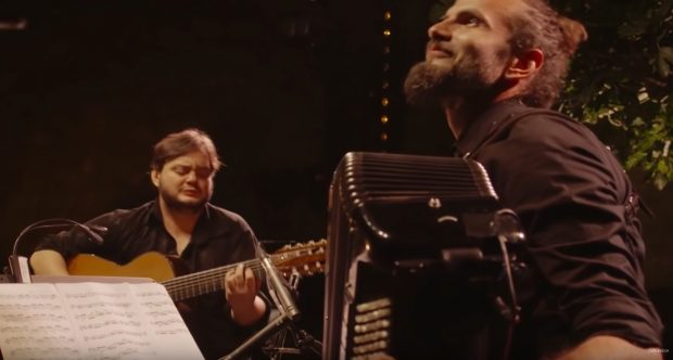 JAZZ À PORQUEROLLES 2018 – Yamandu Costa & Vincent Peirani